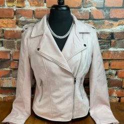 The Sparkling Spur Miss Ashley