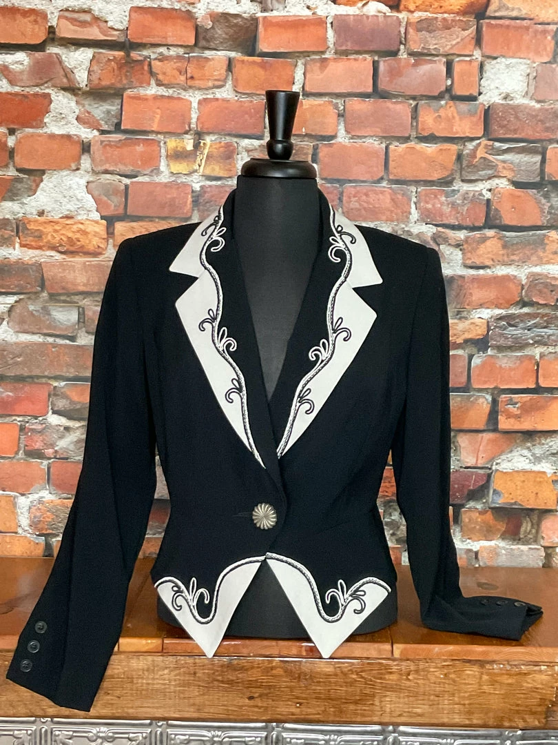 Budget π Hairston Roberson TIFFIANY'S CLOSET Miss NFR π₯ 3 Hairston Roberson TIFFIANY'S CLOSET Miss NFR