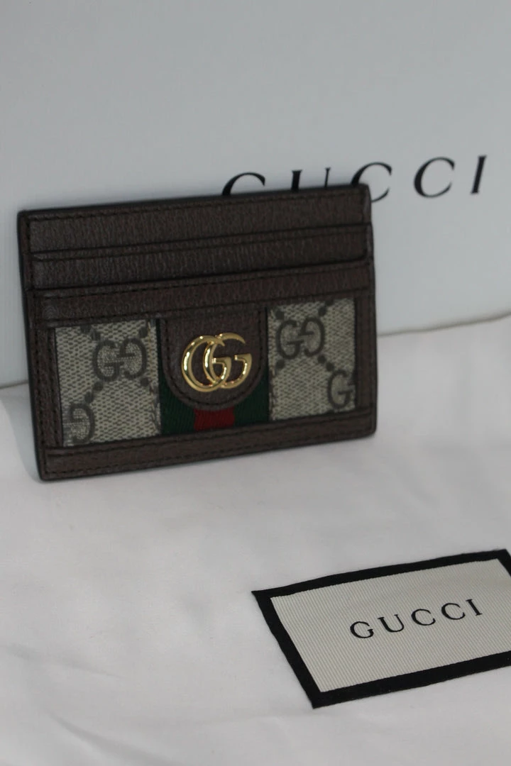 Cheap 𧨠Gucci GG Credit Card Case TIFFIANY'S CLOSET π 6 Gucci GG Credit Card Case TIFFIANY'S CLOSET