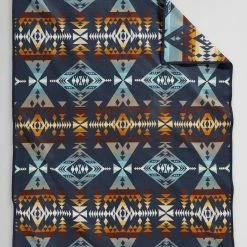 Pendleton Diamond Peak Blanket