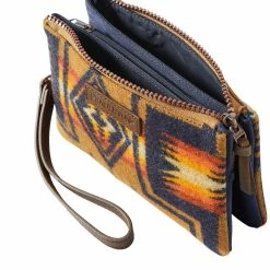 Pendleton Harding Three Pocket Keeper Accessories
