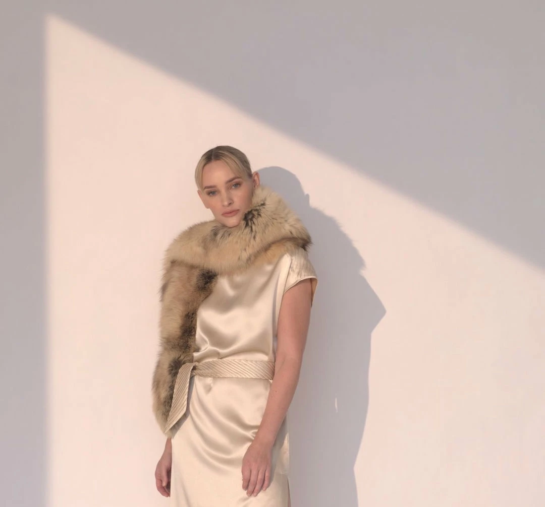 Brand new π The Sparkling Spur Hats/Headbands/Scarves/Gloves Golden Isle Fox Stole β 4 The Sparkling Spur Hats/Headbands/Scarves/Gloves Golden Isle Fox Stole